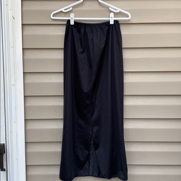 Vtg.French maid women’s black maxi half slip - Picture 3 of 4